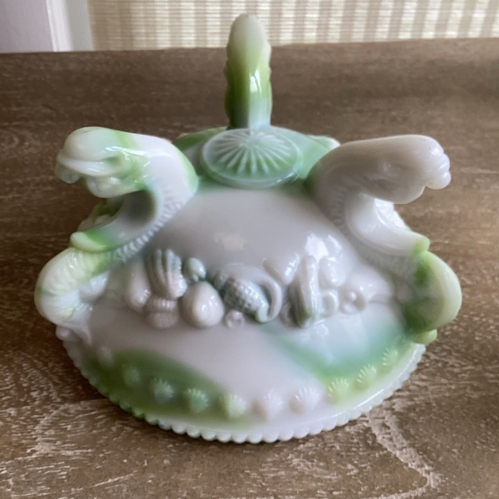 Vintage Westmoreland rare green and white Candy Dish with lid - Picture 3 of 14